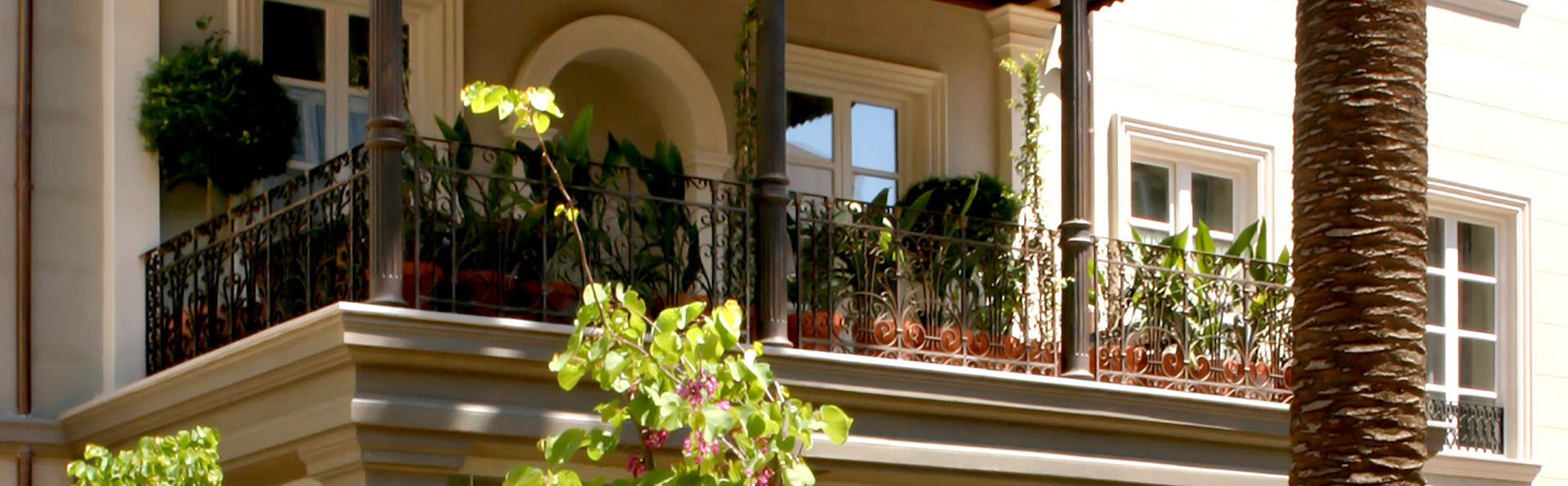 Hotel Villa Oniria - Edit_front.jpg