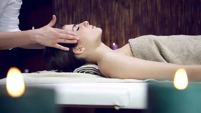 Escapada inolvidable para 2: Con circuito spa y masaje en un palacio 5*