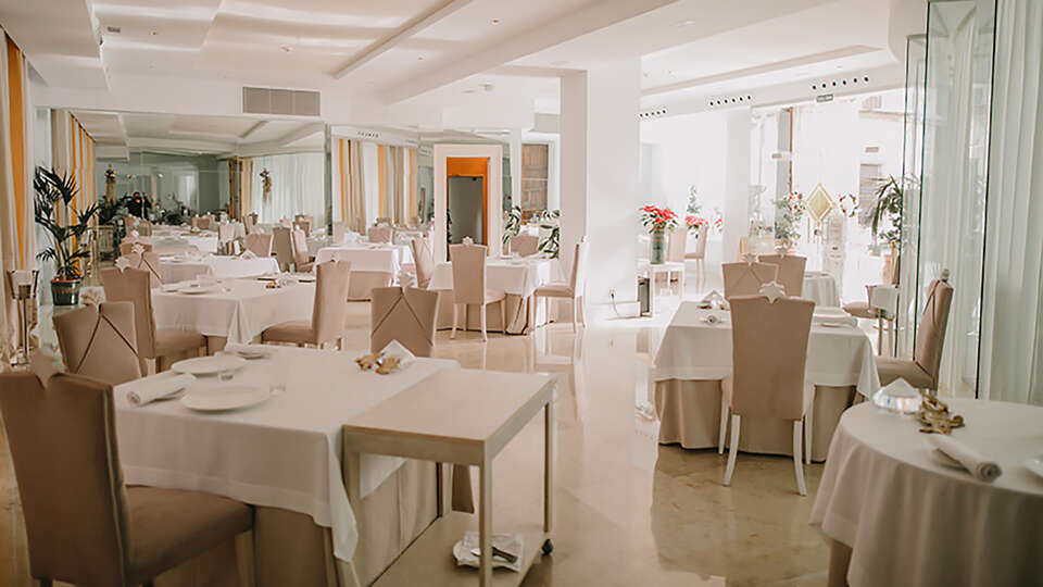 Gastronomia lujo relax Cena gastronomica y spa en un GL