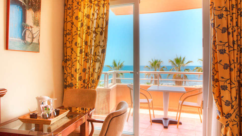 Hotel Sunway Playa Golf and Spa Sitges - EDIT_room.jpg