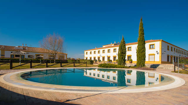 Hospedium Hotel Cortijo Santa Cruz