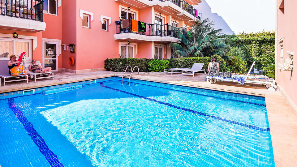 Escapade en demi-pension et spa dans un hotel pour adultes a Majorque
