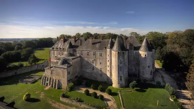 Séjour avec dîner inclus et découverte du château de Meung sur Loire