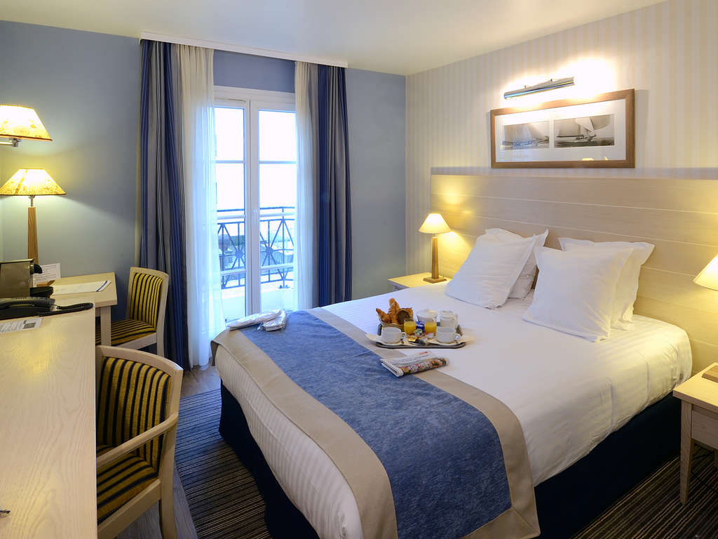 Balade sur le port à Trouville-sur-Mer 4*
