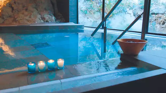 Escapada Relax media pension Cueva Terma Activa y coctel en Jaraba desde noches