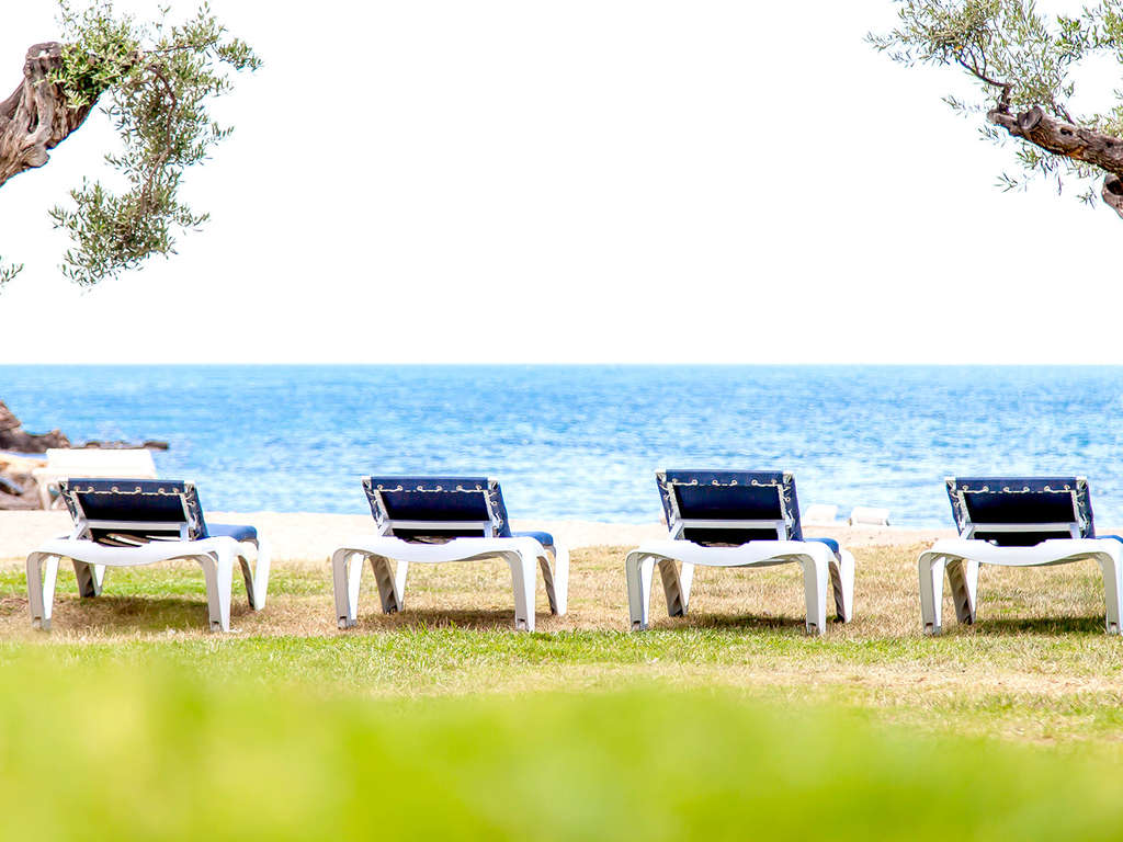 Spécial famille: séjour du 1er enfant gratuit, second à 50%, en pension complète sur la Costa Dorada - 4* - 12