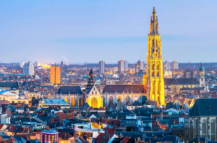 Hôtel 3 étoiles et visite du Olmense zoo