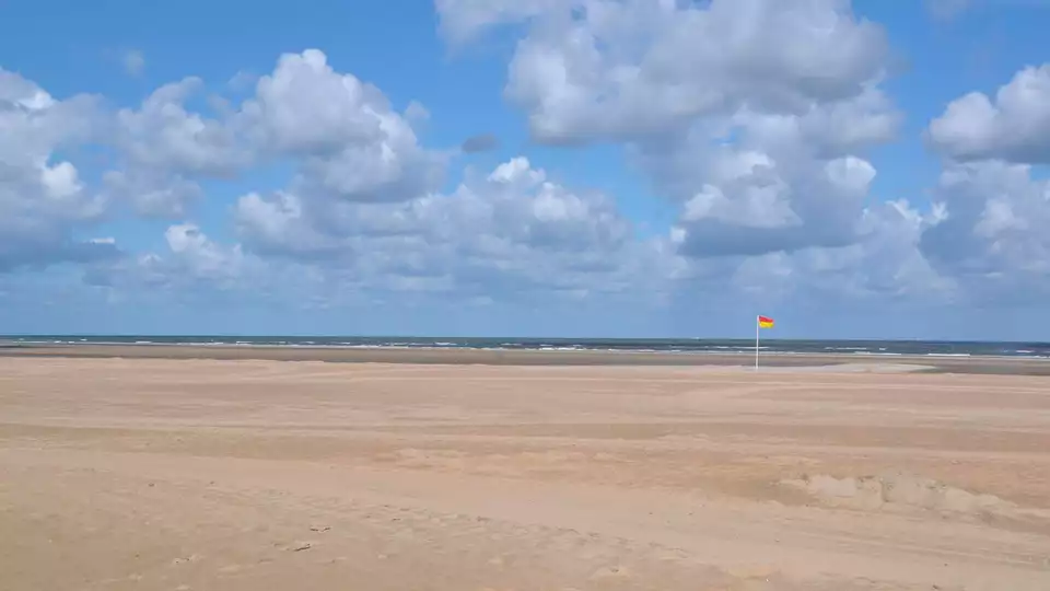 Passeggiata in bicicletta sulla costa olandese a due passi da L Aia da notti