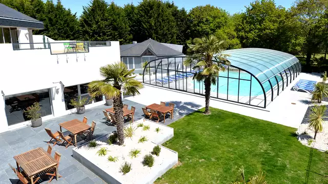 Verano 2026: 3 noches o más no lejos de Carnac, con piscina y zona de relax incluida