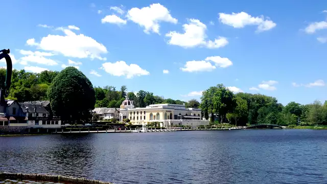 Escapada descubrimiento a Bagnoles-de-l'Orne