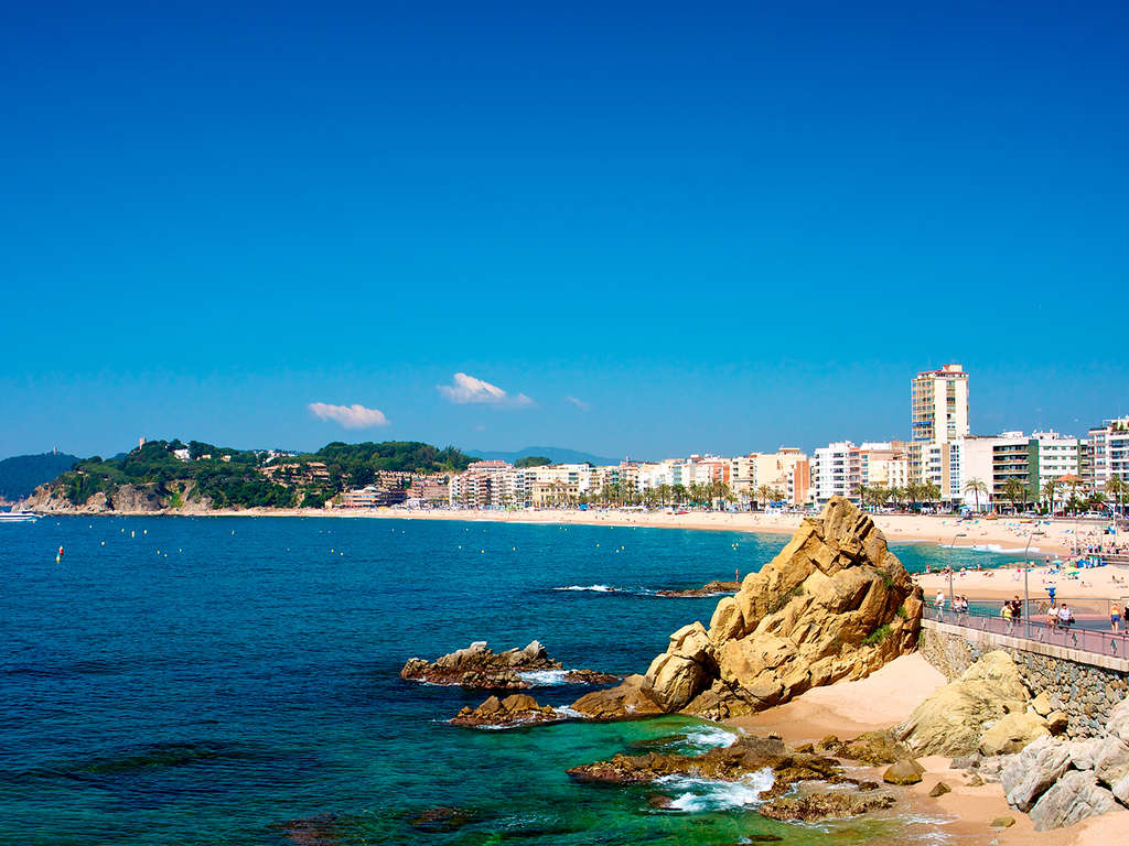 Offre Flash à Lloret de Mar : pension complète à côté de la plage de Fenals - 4* - 14