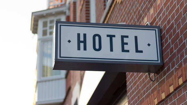 Townhouse Apartments