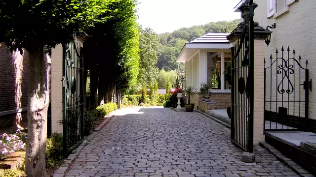 Découvrez les collines du Limbourg et détendez-vous dans un luxueux centre de bien-être