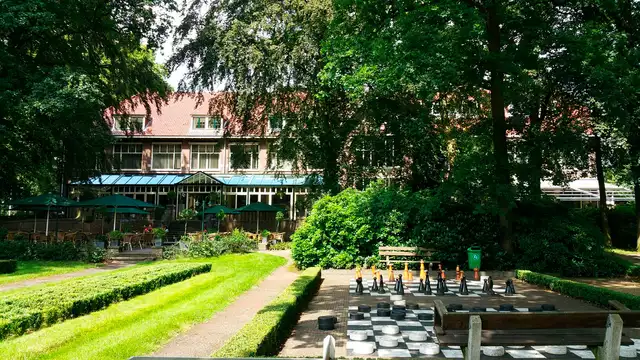 Aire fresco en los bosques de Gelderland durante tu estancia en una finca historica desde noches