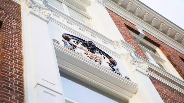 Escapada urbana a La Haya con entrada de un día al centro de bienestar Elysium incluida