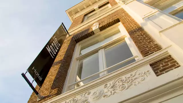 Escapada urbana a La Haya con entrada de un día al centro de bienestar Elysium incluida