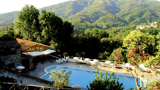 Cena y acceso al spa en una aldea toscana del siglo XVI (desde 2 noches)