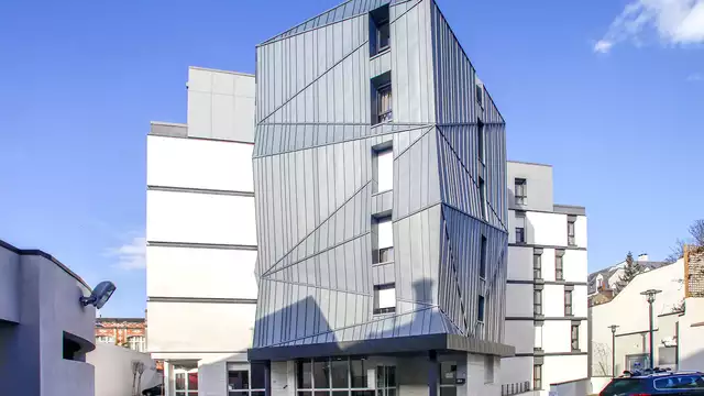 Estancia en estudio con 2 camas individuales en Orléans