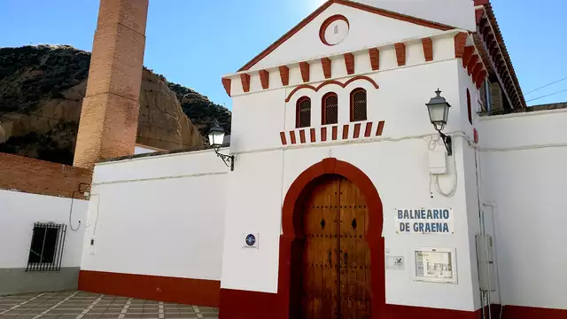 Volpension en thermaal circuit in Graena