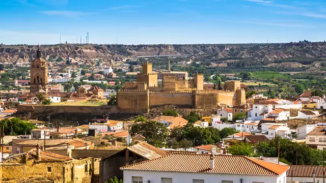 Ontsnap naar een onlangs gerenoveerde spa dicht bij Granada met thermaal circuit