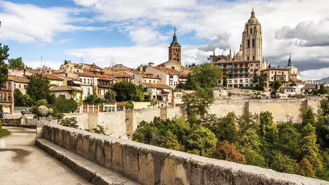 Vacanza alla scoperta di Segovia con colazione inclusa