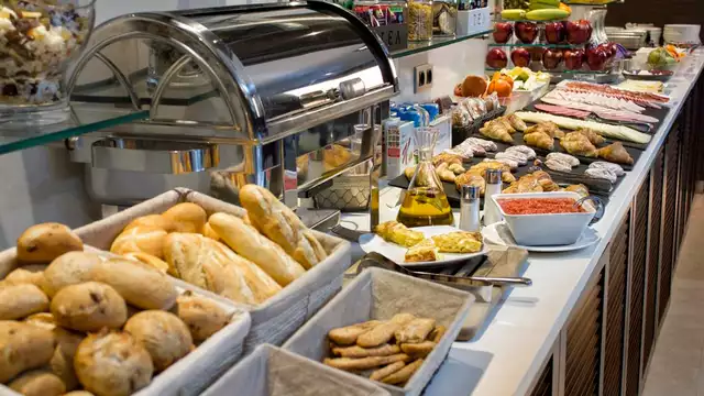 Escápate a Valencia con el desayuno incluido y a 5 minutos del Ayuntamiento