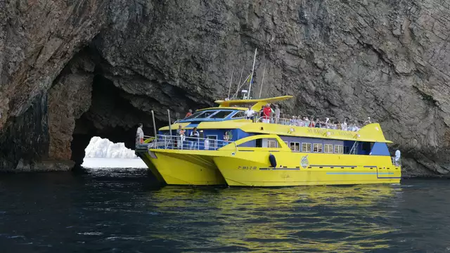 Appartement pour 4 à L'Escala avec promenade en bateau aux Îles Medes