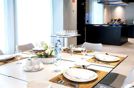 Escapade avec cocktail et jacuzzi dans un hôtel-boutique à Torremolinos