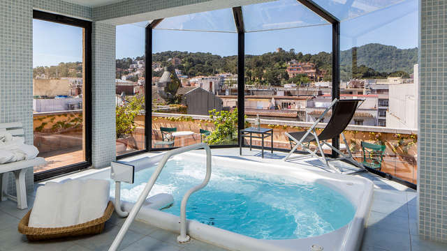 Genieten met jacuzzi in Tossa de Mar aan de Spaanse kust