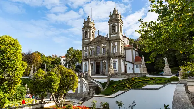Escapada romántica con desayuno en habitación en Braga.....¡no te lo pierdas!