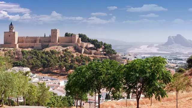 Weekend in een suite: Geniet van een weekend in Antequera met diner en een jacuzzi op de kamer