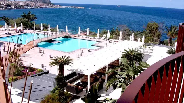 In de Siciliaanse natuur met uitzicht op zee dicht bij Palermo
