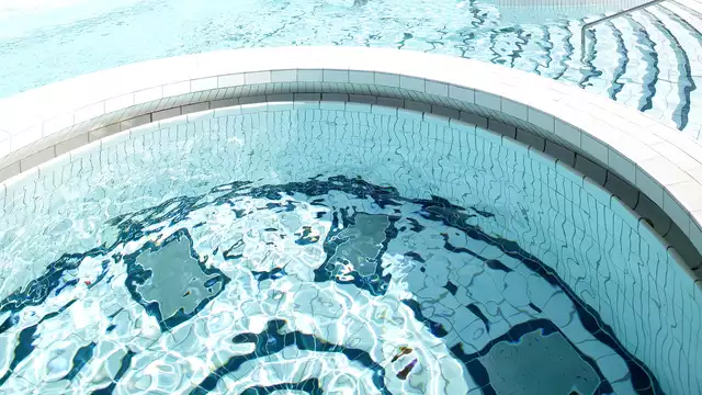 Heerlijk ontspannen in de Thermes de Spa + comfortabel verblijf met ontbijt in Luik