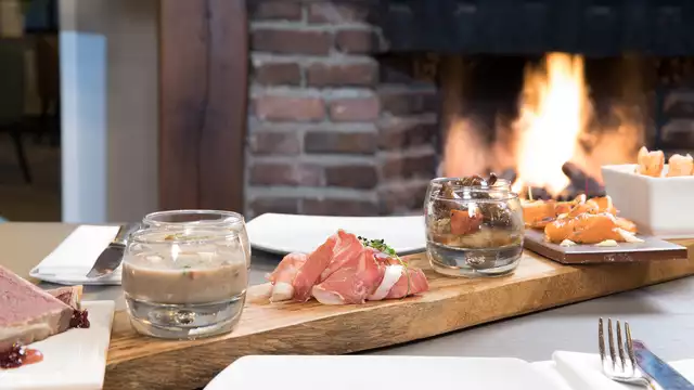 Délicieux dîner et nuitée dans le Limbourg