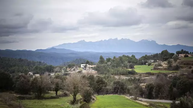 Experiencia gastronómica entre montañas: con cena gourmet y bañera de hidromasaje en la habitación