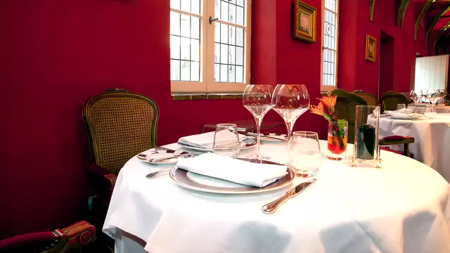 Romance d'exception et dîner gastronomique dans un lieu historique situé au cœur de Lille