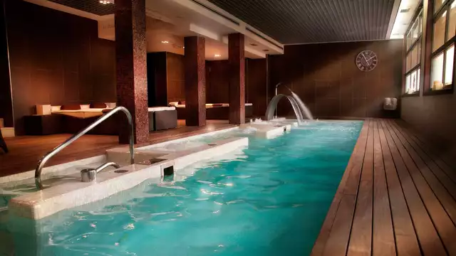 Relax 5* en habitación premium con circuito spa en Vigo