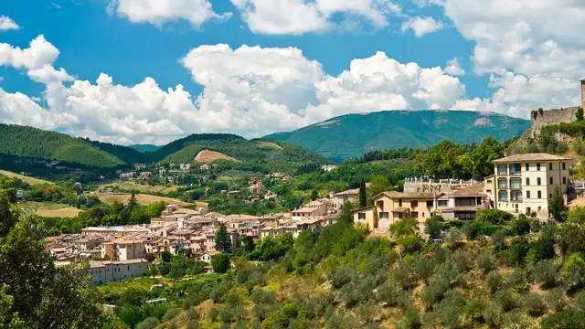 Offerta speciale in Umbria: soggiorno in una villa del '900 con accesso alla spa (2x1)