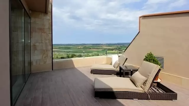 Descubre la Gastronomia del Emporda con cena incluida y parking en hotel