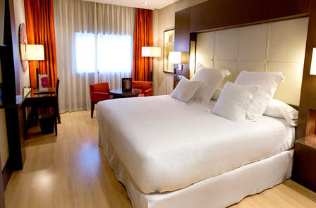 Uitje naar Granada met ontbijt, parkeerplaats en welkomstgeschenk