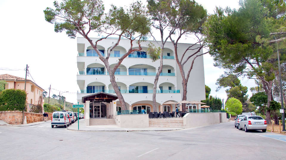 Som Far - Edit_front.jpg