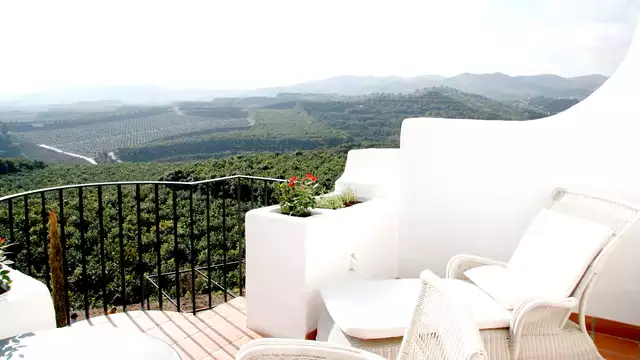 Escapate a un precioso cortijo andaluz con cena tipica regional