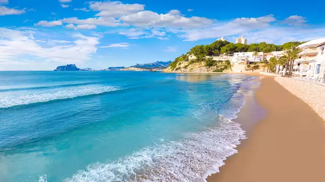 Escápate a Calpe: frente al mar y en pensión completa