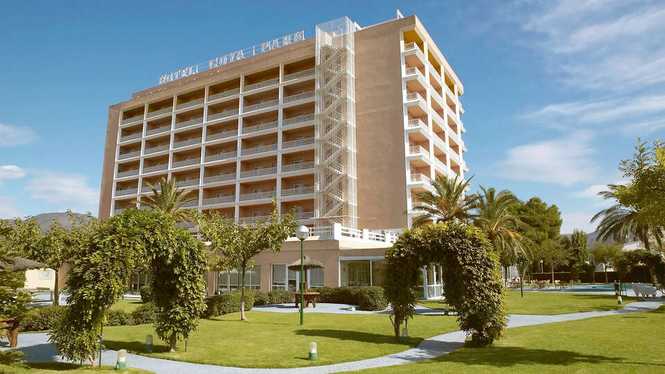 Vacaciones en familia con dos ninos incluidos en Roses