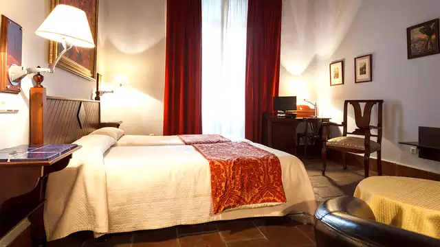Escapade en chambre superieure avec bain hydromassant et bain relaxant Hammam a Grenade