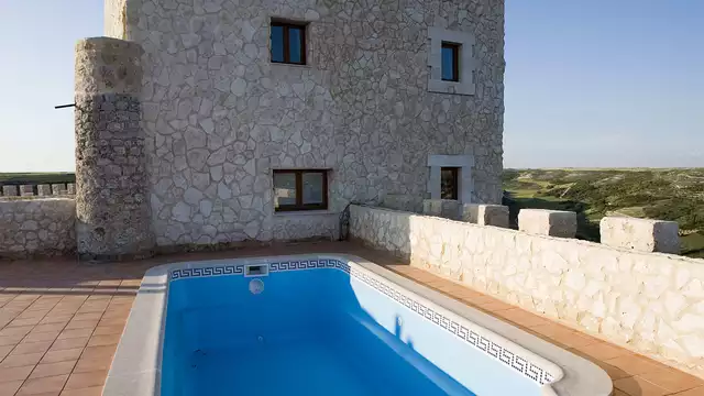 Sentiti come un re nella Suite di un castello con vista sulla valle del Duero