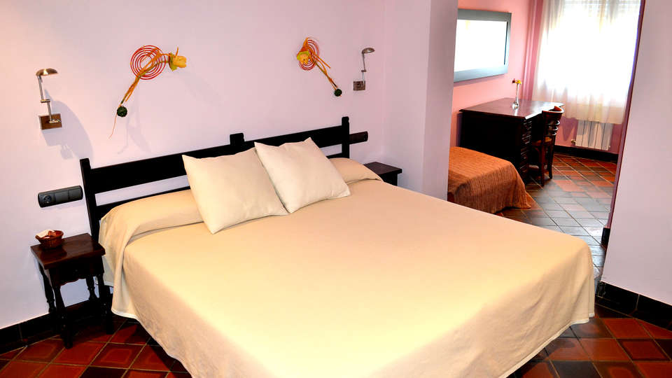 Hotel restaurant El Bosc - Edit_Room4.jpg