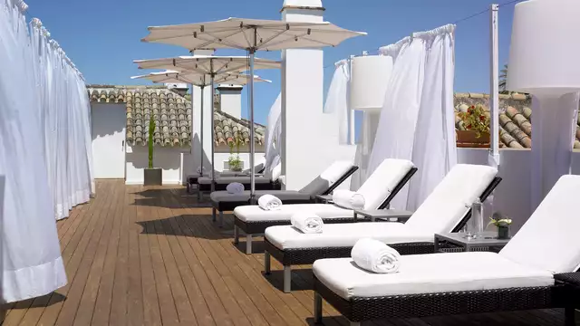 Especial Bienestar: Escapada con masaje relajante y botella de cava en Sevilla