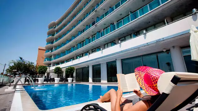 Detente totale en bord de mer pension complete et Gin Tonic haut de gamme
