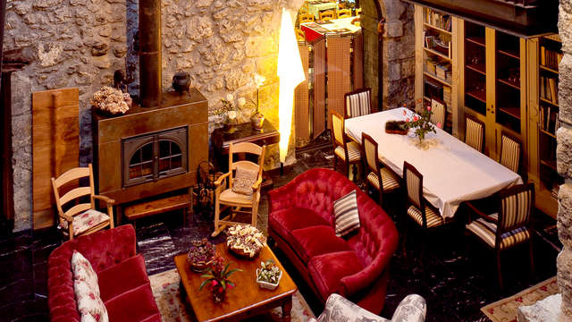 Escapada con cena tradicional en plena naturaleza vasca